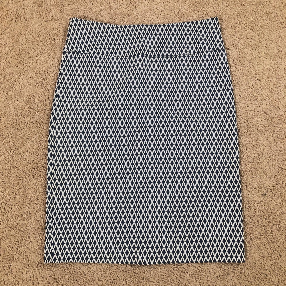 Margaret M Christiana Stretch Pencil Skirt Navy and White Print Small - Picture 2 of 10